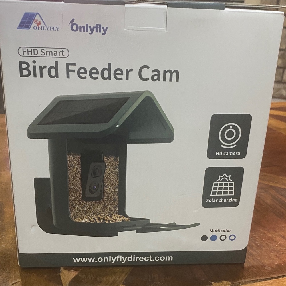 Green Bird Feeder for Easy Bird Watching